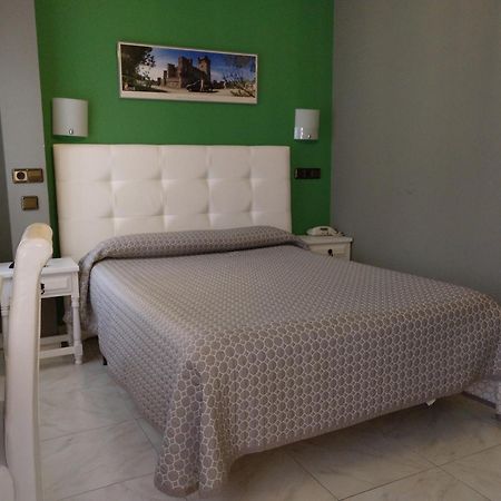 Hostal Don Jaime II Ségovie Extérieur photo