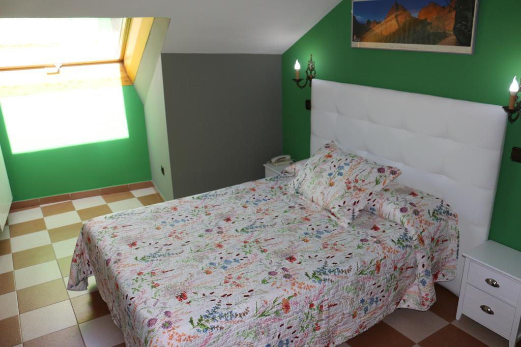 Hostal Don Jaime II Ségovie Extérieur photo