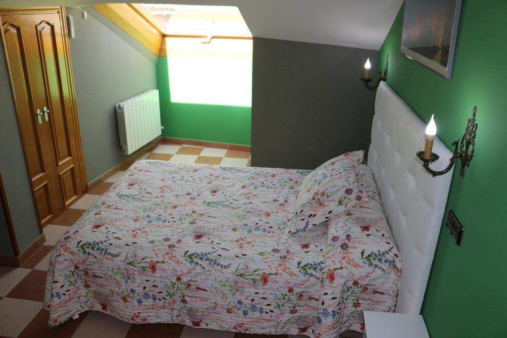 Hostal Don Jaime II Ségovie Extérieur photo
