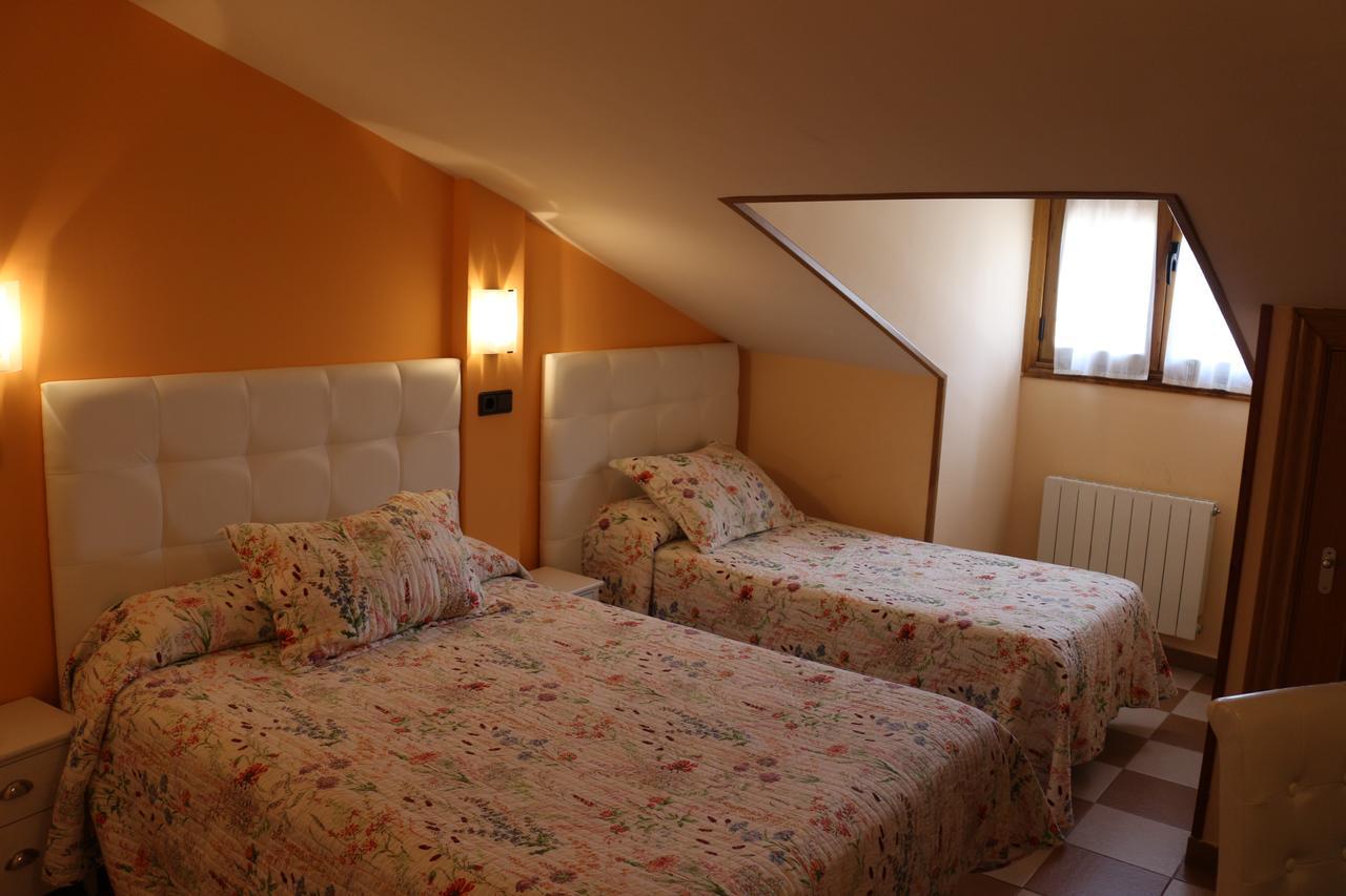 Hostal Don Jaime II Ségovie Extérieur photo