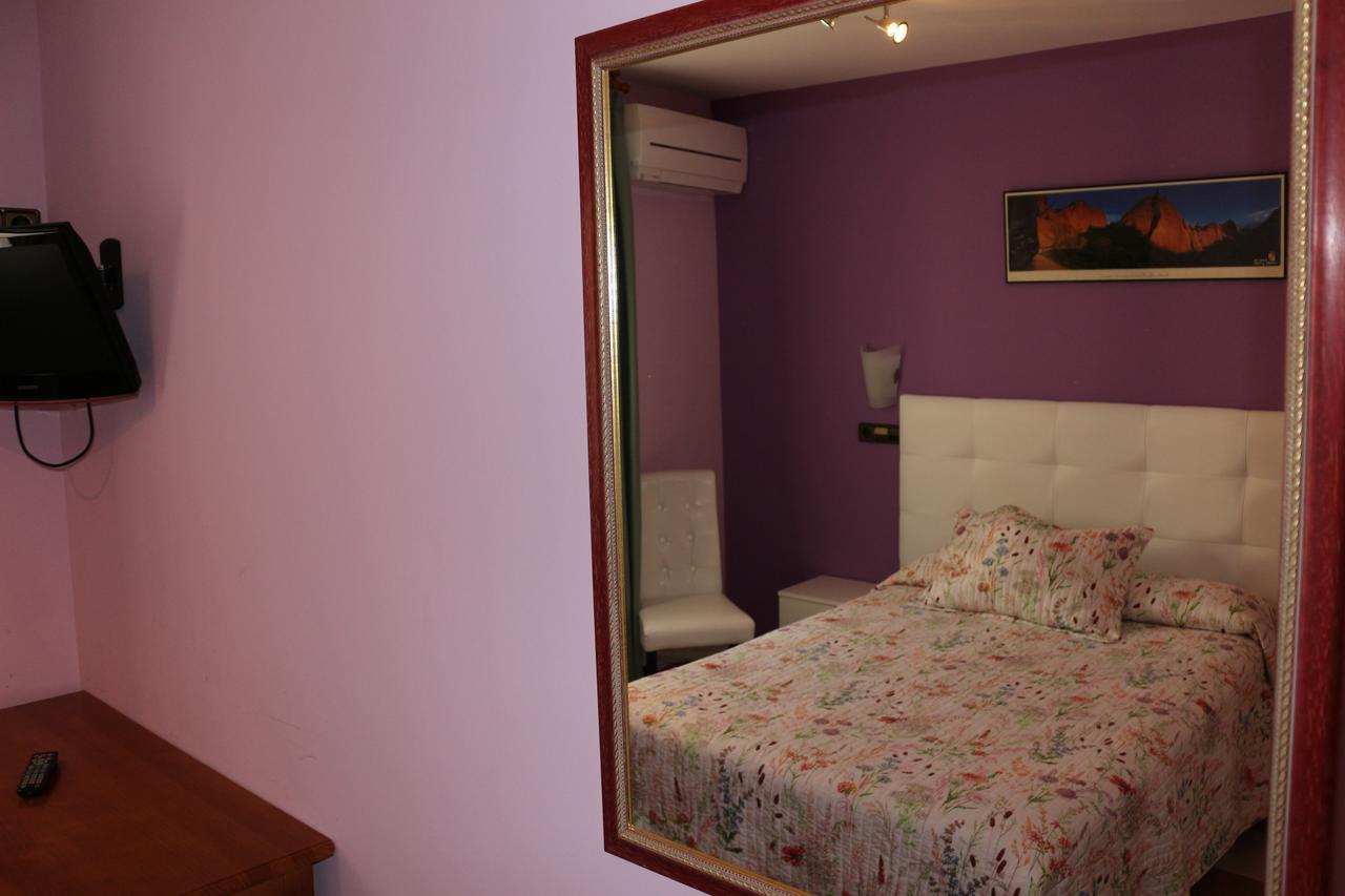 Hostal Don Jaime II Ségovie Extérieur photo