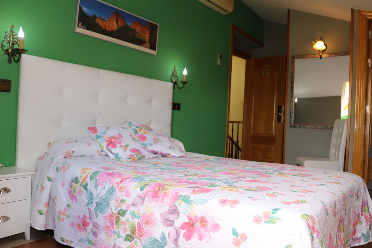 Hostal Don Jaime II Ségovie Extérieur photo