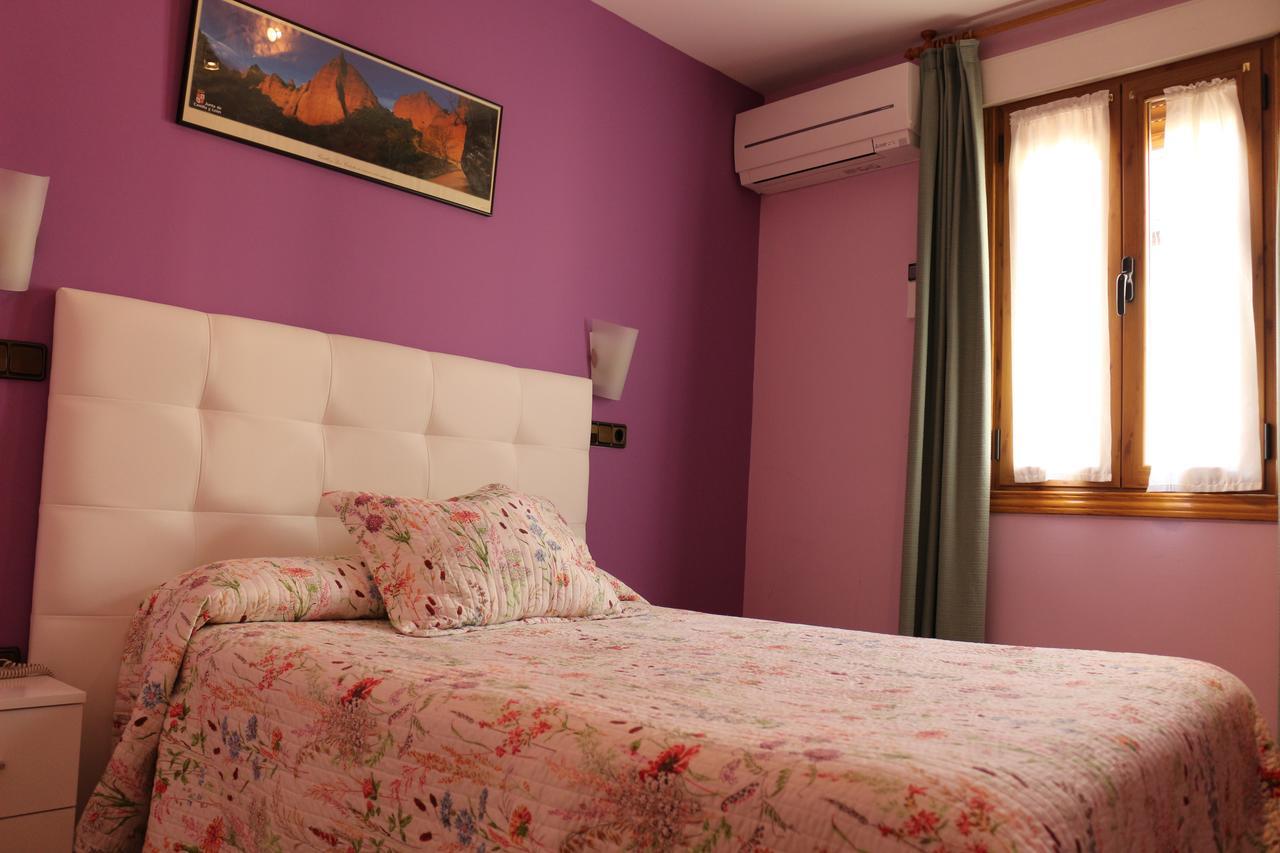 Hostal Don Jaime II Ségovie Extérieur photo