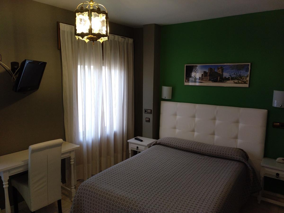 Hostal Don Jaime II Ségovie Extérieur photo
